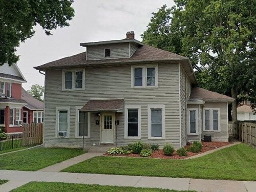 La Crosse college rental aprtment